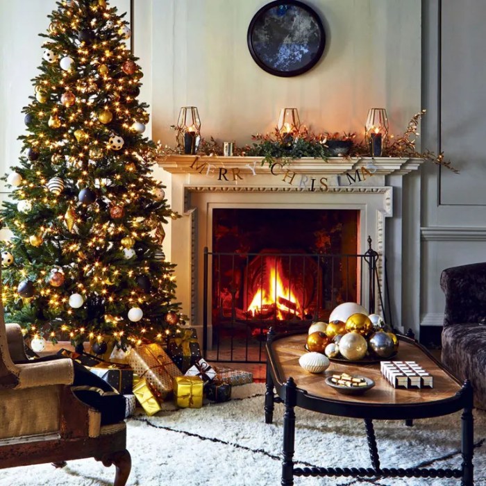 Decorated fireplace mantel xmas craciun onekindesign cu inspire aroma fabulous sufrageria kindesign merry mantels adventuresindecorating1 twinkling mantle idei sarbatoare decora