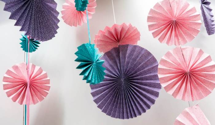 How to make decoration things with paper