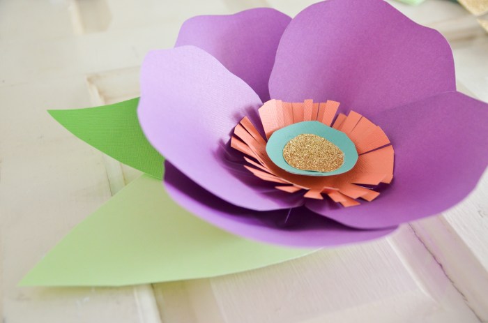 How to make simple paper flowers for decoration