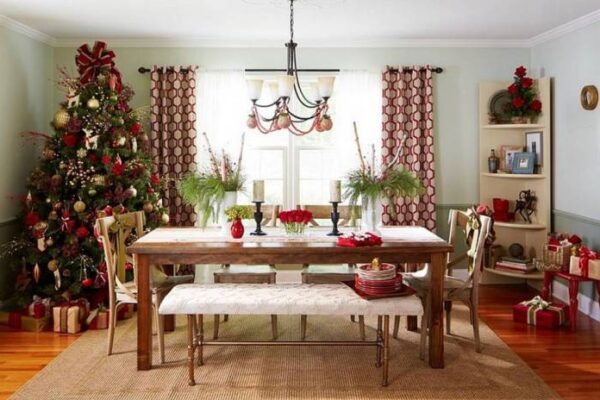 How to decorate a large dining room table